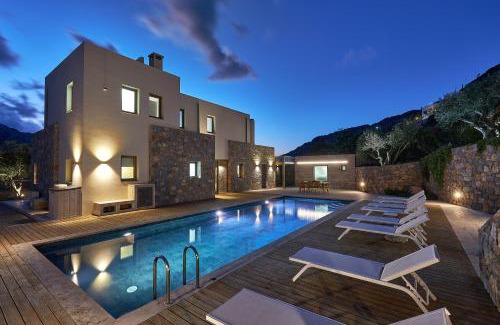 Vrachasi Villa | Eco-Friendly Villa Adagio with Private Heated Pool Awaits