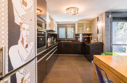 Palaia Fokaia Villa | Villa Adam: Embrace Beachside Bliss with Private Pool