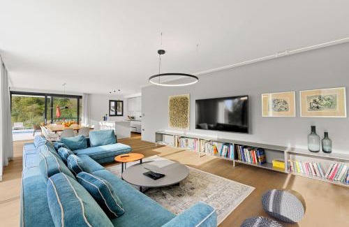 Bakarac Villa | Stunning Villa Adria Blue: Oceanfront Retreat for Families