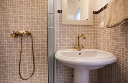 Kras House | Villa Adria: Oceanfront Retreat with Pool & Pet-Friendly Perks