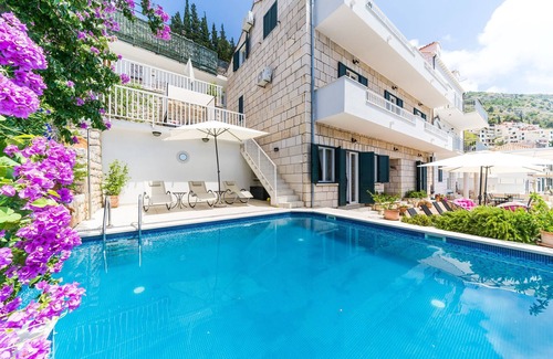 Municipality of Dubrovnik Villa | Villa Adrian: Spacious Villa with Pool & Breathtaking Views