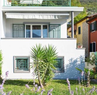 Brenzone sul Garda Villa | Villa Adriana: Premier Lakeside Retreat with Family Amenities