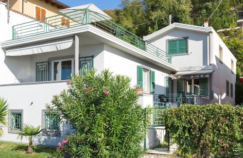 Brenzone sul Garda Villa | Villa Adriana: Premier Lakeside Retreat with Family Amenities