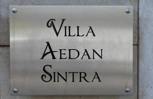 Santa Maria e Sao Miguel Bed & Breakfast | Oceanfront Villa Aedan Sintra: Family-Friendly Retreat
