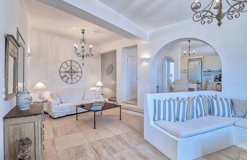 Antiparos Villa | Villa 'Afroditi B' with Sea View, Wi-Fi and Air Conditioning