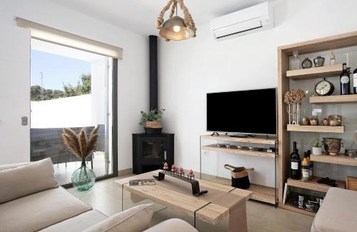 San Ambrosio House | Villa Agapanto: Family-Friendly Getaway with Pool Access