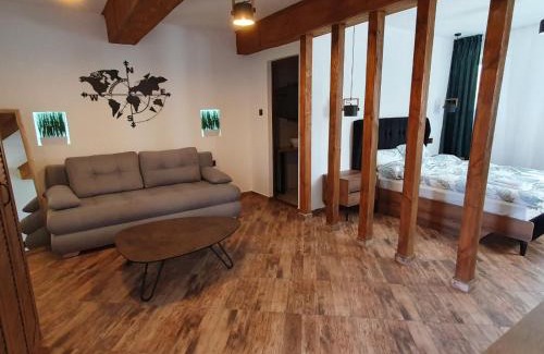 Nikolaevo House | Villa Agapi: Family-Friendly Retreat with Pool & Hot Tub