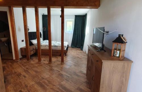 Nikolaevo House | Villa Agapi: Family-Friendly Retreat with Pool & Hot Tub