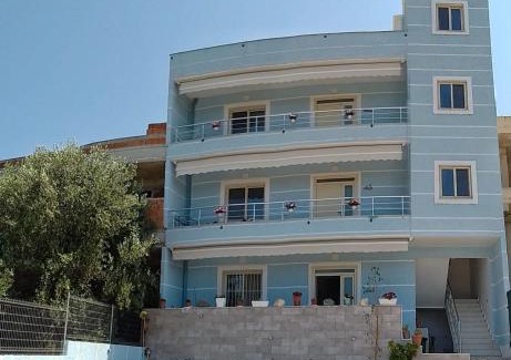 Mbrostar-Urë Apartment | Discover Villa Agim: Pet-Friendly Retreat with Breakfast