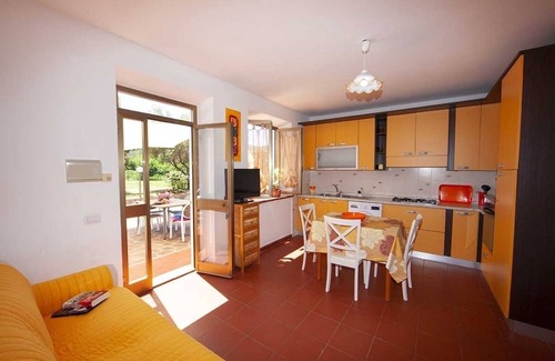Campo nell'Elba Apartment | Perfect Stay at Villa Aiali: Pet & Child Friendly Retreat
