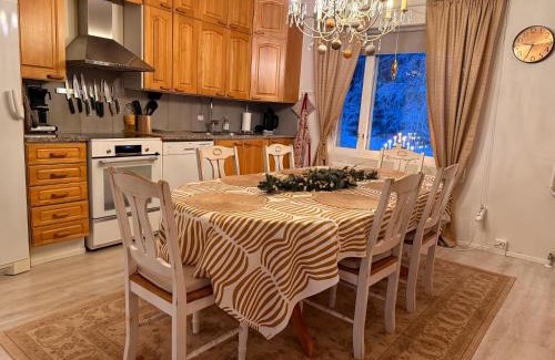 Rovaniemi Villa | Serene Ainola: Lakefront House in Beautiful Rovaniemi