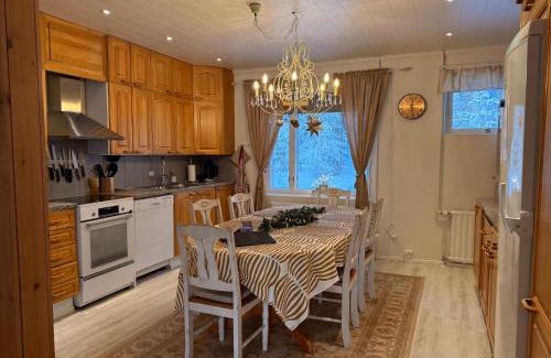 Rovaniemi Villa | Serene Ainola: Lakefront House in Beautiful Rovaniemi