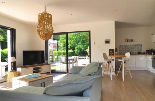 Saubion House | Beautiful Villa with Heated Pool & Ocean View in Hossegor