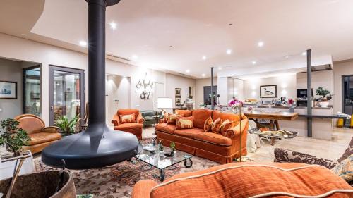 Radicondoli Villa | Villa Airone 12: Oceanfront Bliss with Top-Rated Amenities
