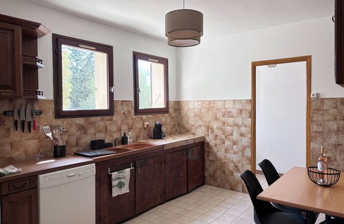 Mezzavia House | Villa Ajaccio: Private Pool & Ocean Views for 8 Guests