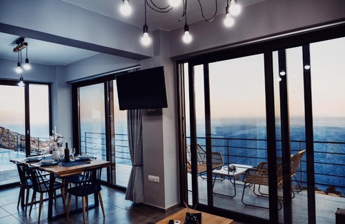 Agios Vasileios Villa | Villa Akrotiri Panorama: Ocean View with Pool & Pet Friendly