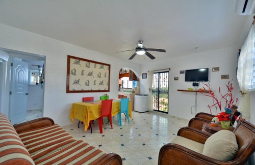 Centro Apartment | Villa Alégria: Exceptional Family Retreat with Breakfast
