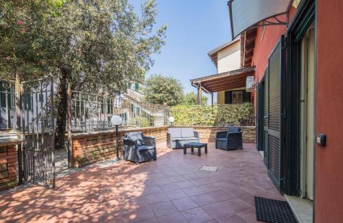Magazzeno Apartment | Villa Al Borgo - con Jacuzzi in giardino privato