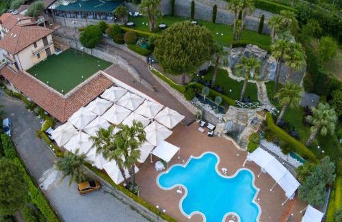 Cava de' Tirreni House | Villa Al Rifugio: 9/10 Rated with Pool & Pet-Friendly Perks