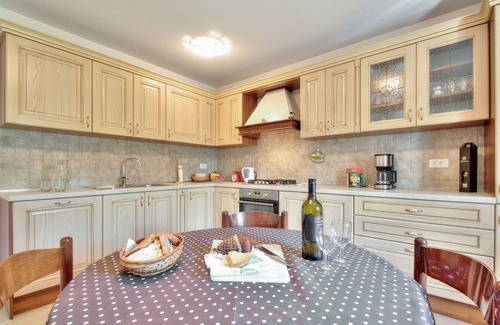 Umag House | Villa Alba: Enchanting Retreat with Pool and Spa