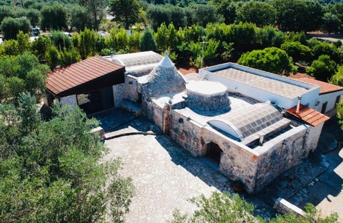 Ceglie Messapica Villa | Villa Alessandra: Pet-Friendly Retreat with Pool & Perfect Rating