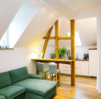 Bad Wildungen Apartment | Villa Alexandra 1897: Family-Friendly Retreat with Dining
