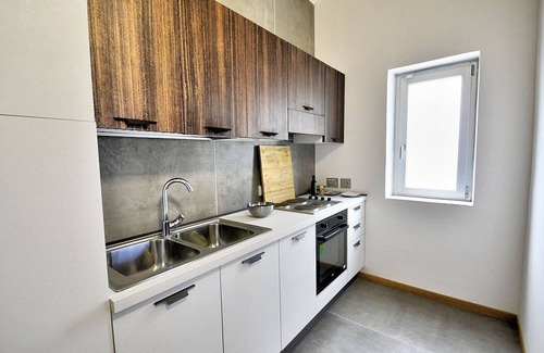 Serramezzana House | Villa Alfea E: A welcoming apartment situated in a secluded location surrounded by meadows and by green hills, with Free WI-FI.