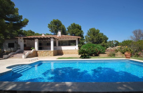 L'Alfas del Pi Villa | Villa Alguers: Exceptional Stay with Pool and Spa Amenities