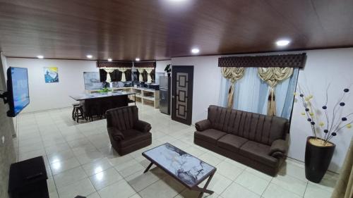 Rio Cuarto de Grecia Villa | Relax at Villa Ali Río Cuarto: Pool & Family-Friendly Stay