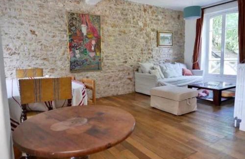 Barbizon House | Charming Family Village House with Garden Near Forest