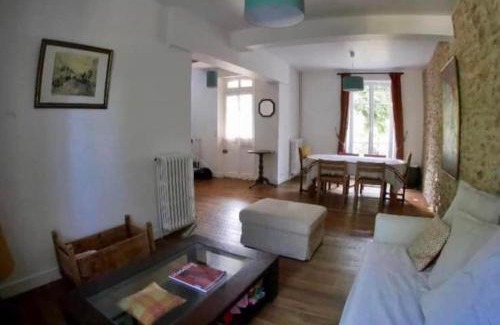 Barbizon House | Charming Family Village House with Garden Near Forest
