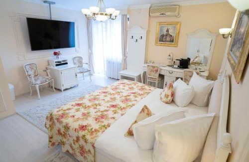 Suceava House | Villa Alice: 4-Star Hotel with Hot Tub & Family-Friendly Stay