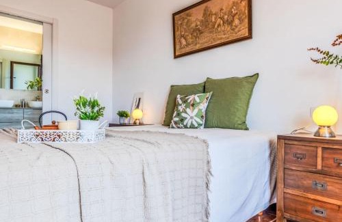 L'Ampolla Villa | Discover Villa Alicia: Pet-Friendly Retreat with Ocean Views