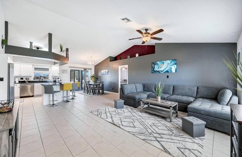Trafalgar Villa | Oceanfront Villa Alissa: 4-Star Perfection, Guest Rated 10/10