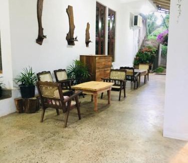 Anuradhapura House | Family-Friendly Villa Aliyah: Your Ideal Budget Retreat