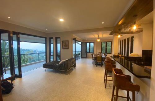 Lembang Villa | Villa Alleira - Mountain View, Gym, BBQ dengan Firepit