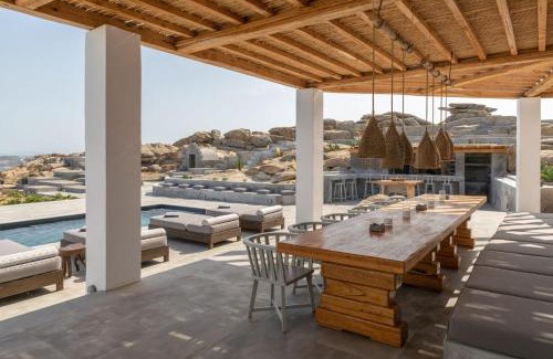 Agios Stefanos Villa | Experience Villa Almi: 4-Star Oceanfront Retreat in Mykonos