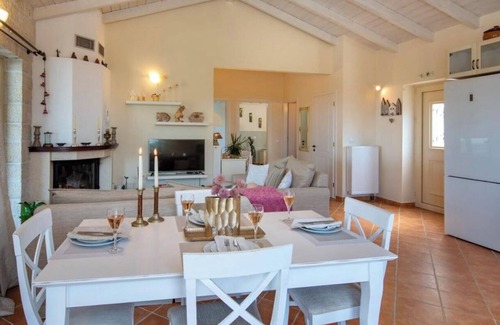 Rantatika Villa | Villa "Aloni": Sea View Getaway with Private Pool & Wi-Fi