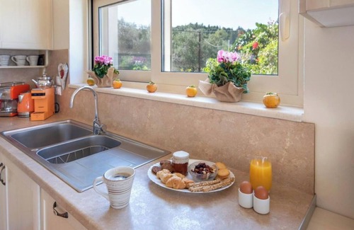 Rantatika Villa | Villa "Aloni": Sea View Getaway with Private Pool & Wi-Fi