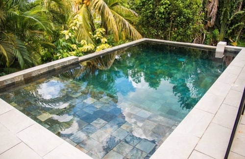 Schoelcher Villa | Villa Alpinia, architect's house with swimming pool