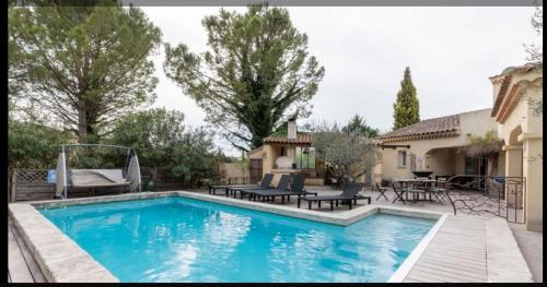 Althen-des-Paluds Villa | Villa Althen: Relaxing Oceanfront Retreat with Spa & Pool