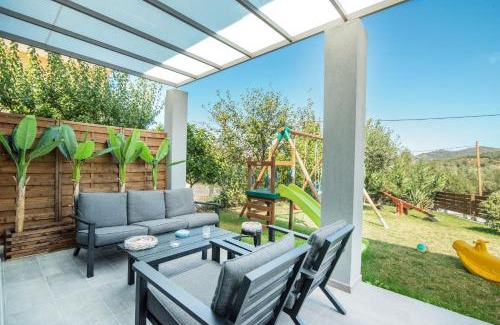 Skines Villa | Oceanfront Villa Alyona: Guest Rated 9.8 with Pool Access