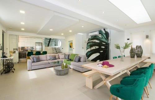 Skines Villa | Oceanfront Villa Alyona: Guest Rated 9.8 with Pool Access