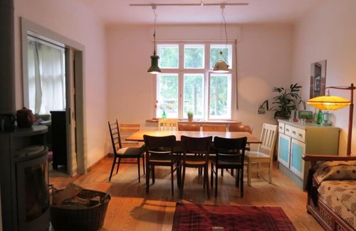 Biesenthal Villa | Family-Friendly Villa am See Near Berlin - Rated 9/10
