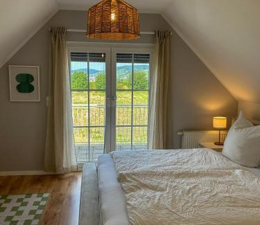 Geisenheim Villa | Villa am Weinberg mit Garten großzügig und exklusiv