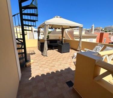 Olhao Apartment | Guest Rated: Villa Amalia in Olhão - Family-Friendly Stay