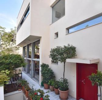 Kerameikos Villa | Discover Villa Amaryllis: Pet-Friendly 4-Star Retreat