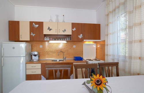 Bryastovets House | Villa Amber with Pool - Ideal for Families in Sunny Beach