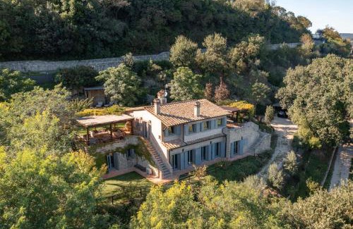 Amelia Villa | Villa Ameria Luxury Retreat with Pool