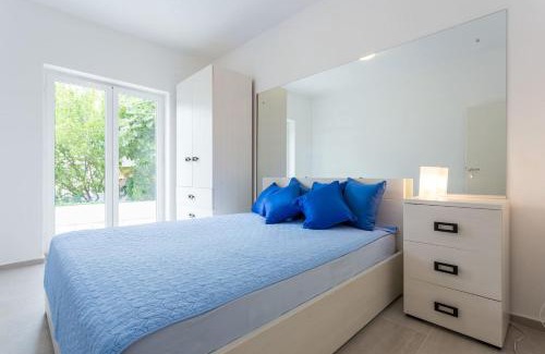 Stikovica House | Villa AMICA: 4-Star Family-Friendly Retreat with Top Reviews